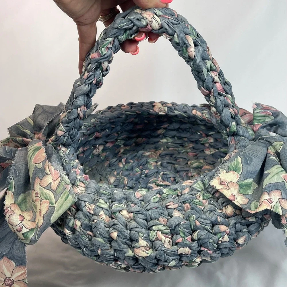 Vintage Rag Weave Basket Blue Mauve Floral Braided Fabric Round Cottagecore 10in